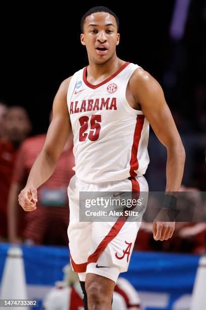 Nimari Burnett of the Alabama Crimson Tide during the first half against the Maryland Terrapins in the second round of the NCAA Men's Basketball...