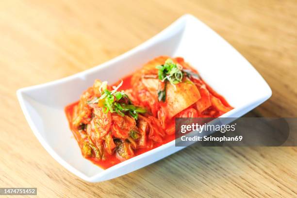 korean kimchi - kimchee imagens e fotografias de stock