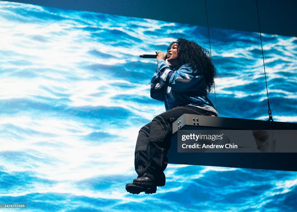 Sza Number Singer SZA performs on stage during her 'The SOS North American Tour ...