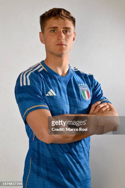 Lorenzo Colombo of Italy U21 poses during the Italy U21 portrait session on March 20, 2023 in Rome, Italy.