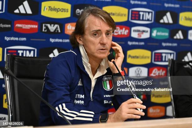 Roberto Mancini head coach of Italy speaks during the press conference at Centro Tecnico Federale di Coverciano on March 20, 2023 in Florence, Italy.