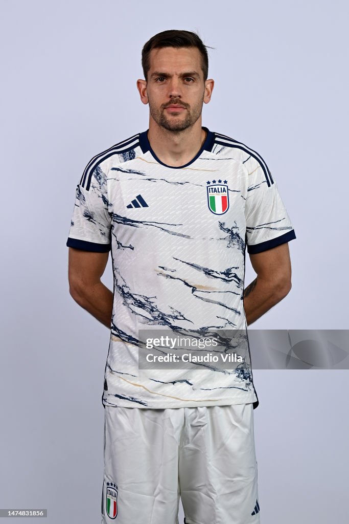 Toloi Rafae Rafael Toloi poses during an Italy portrait session at Centro Tecnico ...