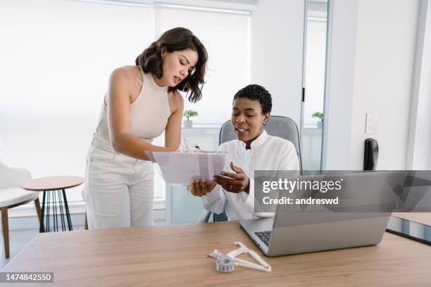 Secretary 28,490 Show Secretary Stock Photos, High-Res Pictures, and Images ...