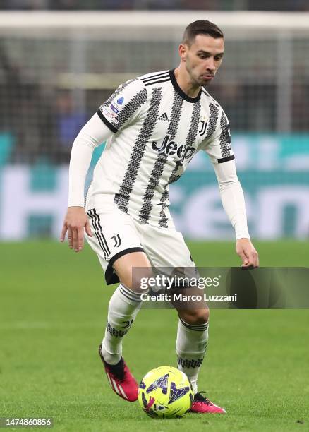 Mattia De Sciglio of Juventus FC in action during the Serie A match between FC Internazionale and Juventus FC at Stadio Giuseppe Meazza on March 19,...