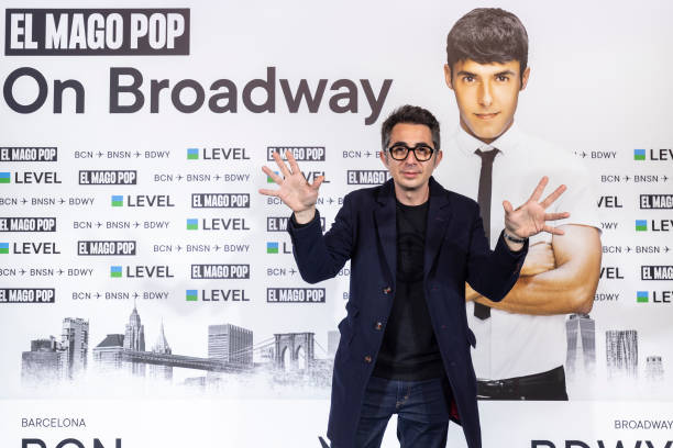 ESP: El Mago Pop Presents "Nada Es Imposible. Broadway Edition" Barcelona Premiere