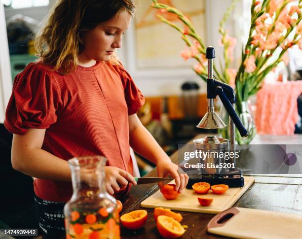 284 Lisa Cutter Stock Photos, High-Res Pictures, and Images - Getty Images