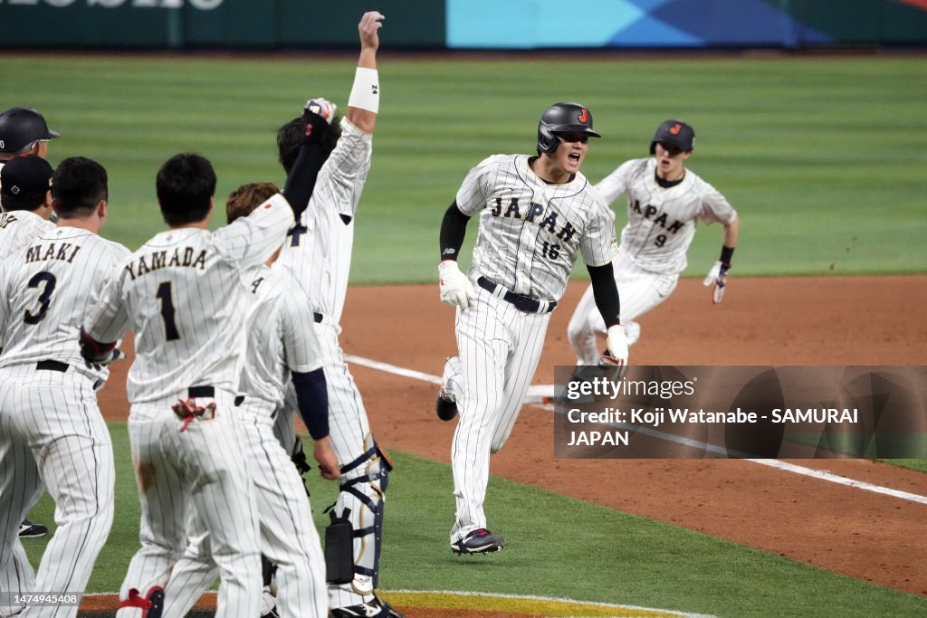 World Baseball Classic Semifinals: Mexico v Japan