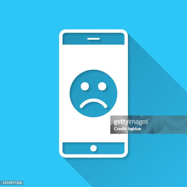 ilustrações, clipart, desenhos animados e ícones de smartphone com emoji triste. ícone no fundo azul - design plano com sombra longa - disappointing phone