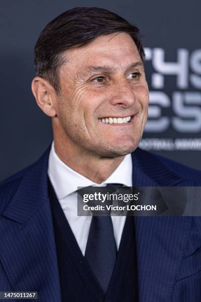 Ancien joueur de football argentin Javier Zanetti lors de la cérémonie de remise de prix FIFA 2022 le 27 février 2023 à la salle Pleyel à Paris.