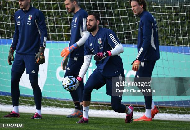 Gianluigi Donnarumma of Italy in action during an Italy training session at Centro Tecnico Federale di Coverciano on March 21, 2023 in Florence,...