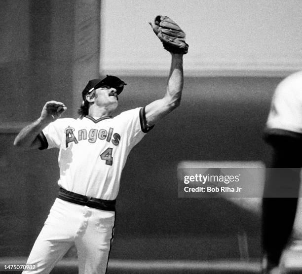 California Angels Bobby Grich snags a line-drive during game between the California Angels and New York Yankees, July 15, 1979 in Anaheim, California.