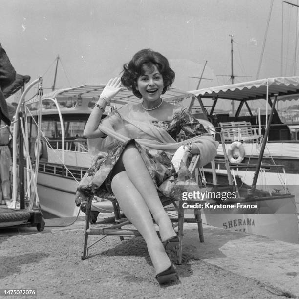 Haya Harareet dans le port de Cannes lors du festival, le 5 mai 1960.