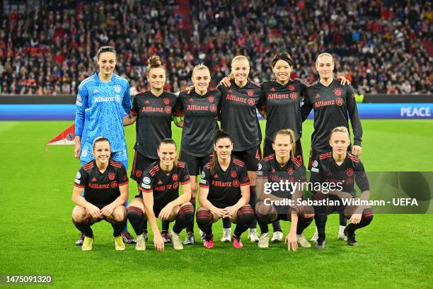 Bayern München pose for a photo prior to the UEFA Women's Champions League quarter-final 1st leg match between FC Bayern München and Arsenal at...