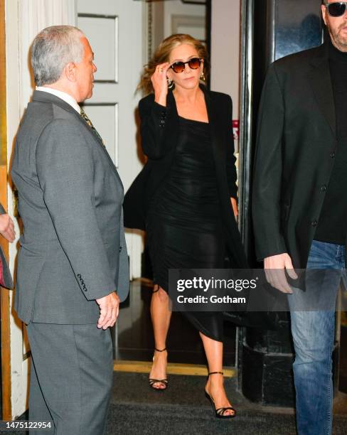 Jennifer Aniston departs her hotel on March 21, 2023 in New York City.