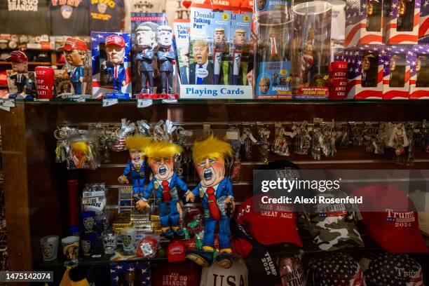 Trump Things 9,142 Trump Merchandise Stock Photos, High-Res Pictures, and Images - Getty Images