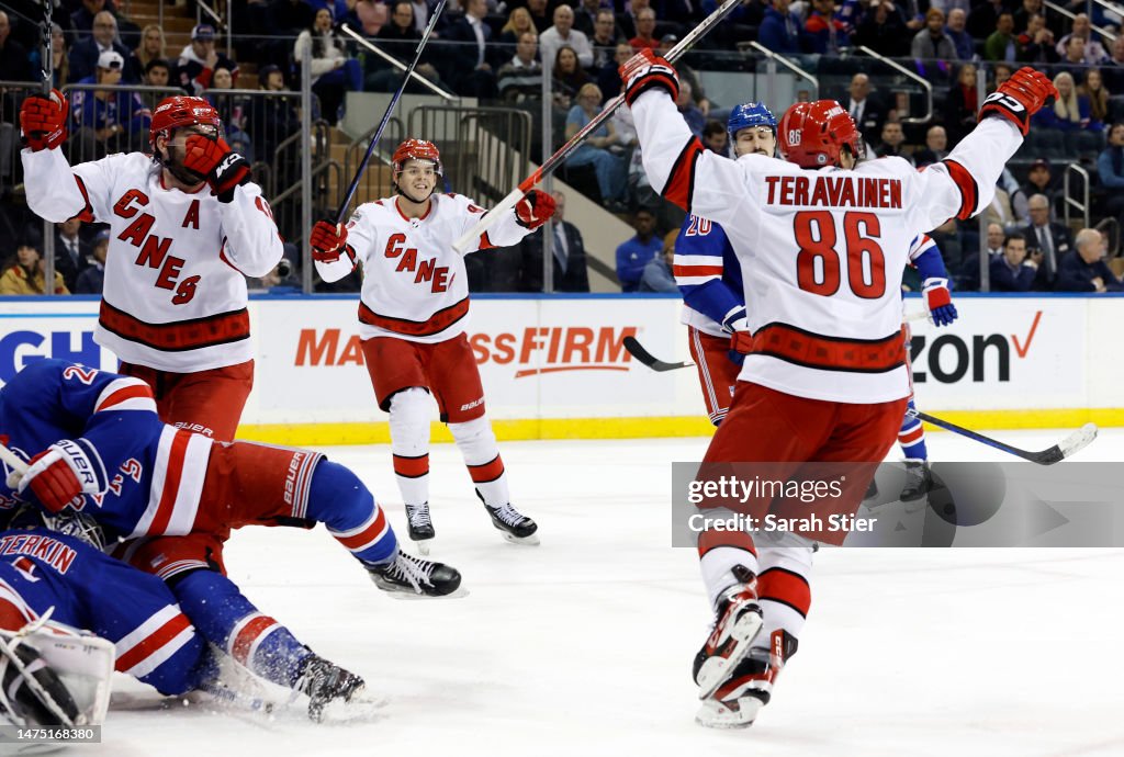 Carolina Hurricanes v New York Rangers