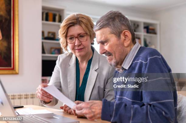 signing the will - preparation stock pictures, royalty-free photos & images