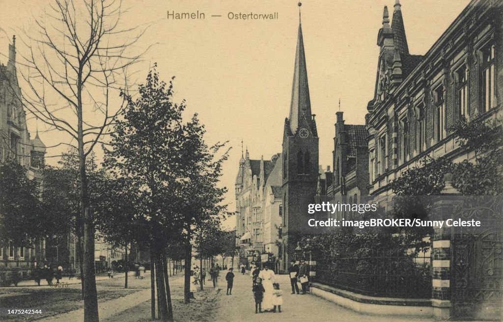 Ostertorwall in Hameln, Lower Saxony, Germany, postcard with text, view around ca 1910, historical, digital reproduction of a historical postcard, public domain, from that time, exact date unknown