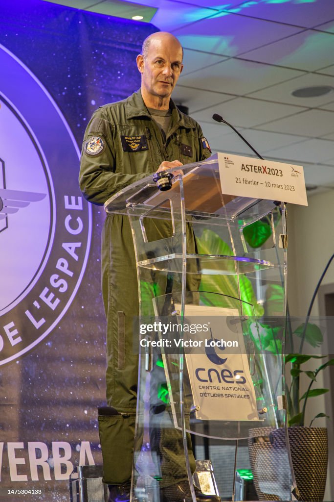 Le commandant de l'espace, général de division aérienne Philippe Adam  News Photo - Getty Images