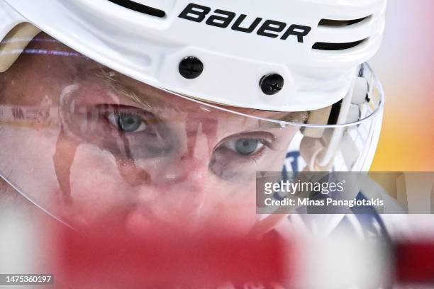 Steven Stamkos of the Tampa Bay Lightning waits for the puck drop during the third period against the Montreal Canadiens at Centre Bell on March 21,...