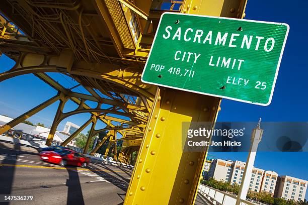 sacramento city limit sign ontower bridge - sacramento ストックフォトと画像