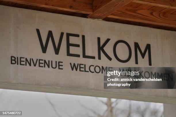 welcome at entrance - dutch language stock pictures, royalty-free photos & images