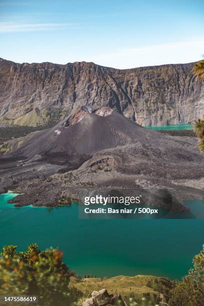 lake on top of the mountain,tondon mamullu makale tana toraja regency,south sulawesi,indonesia - sulawesi stock-fotos und bilder