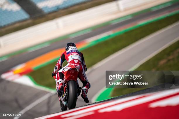 Moto2 rider Jake Dixon of Great Britain and GASGAS Aspar Team brakes into first turn during the Moto2 and Moto3 test at Autodromo do Algarve on March...