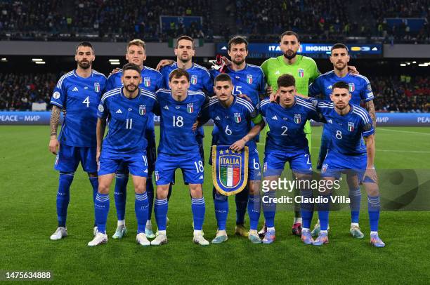 Players of Italy line up prior to the UEFA EURO 2024 qualifying round group C match between Italy and England at Stadio Diego Armando Maradona on...