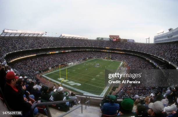 Overall view of Giants Stadium during the New England Patriots vs the New York Jets game at The Meadowlands on December 2, 2001 in East Rutherford,...