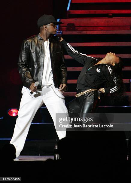 Ne-Yo during Chris Brown, Juelz Santana, Ne-Yo, Lil Wayne and Dem Franchize Boyz in Concert in Miami - September 8, 2006 at American Airlines Arena...