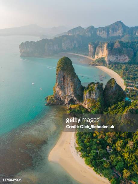 aerial view  of railey beach in  krabi province, thailand - railay strand stock pictures, royalty-free photos & images