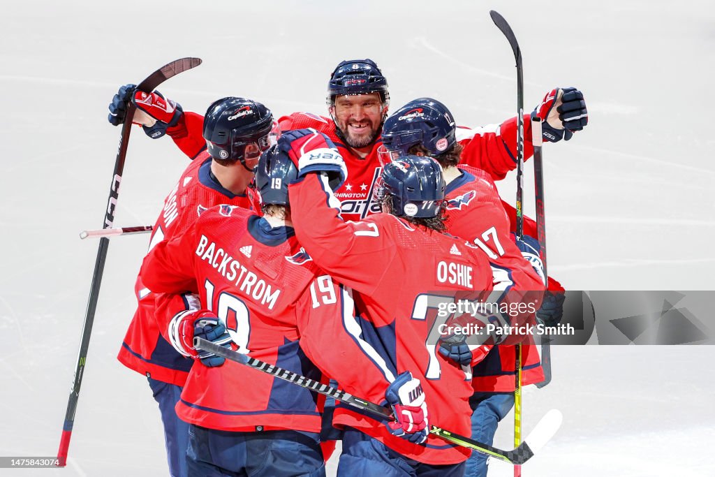 Chicago Blackhawks v Washington Capitals