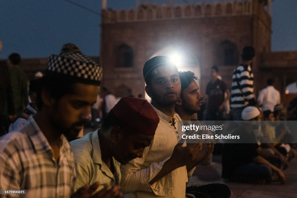 Indian Muslims Observe Ramadan As Holy Fasting Month Begins