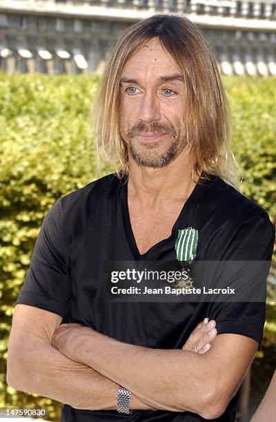 Iggy Pop during Iggy Pop Receiving the "Arts and Letters Medal" - Photocall - Paris at Ministry of Culture in Paris, France.