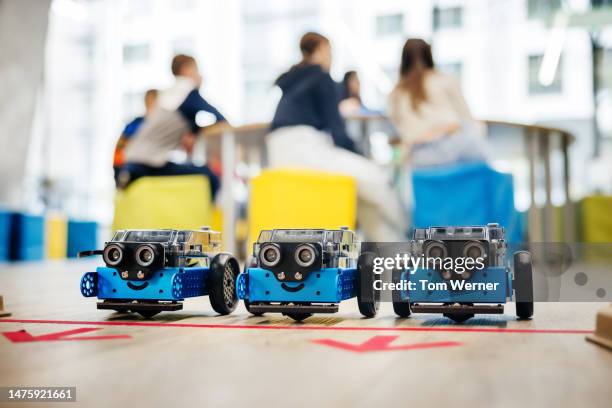 Random Wheeled Machine Wheeled Robot Photos and Premium High Res Pictures - Getty Images