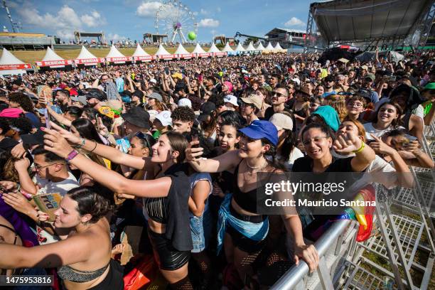 Attendees react during the Anavitoria show during day one of Lollapalooza Brazil at Autodromo de Interlagos on March 24, 2023 in Sao Paulo, Brazil.