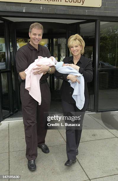 Joan Lunden and husband Jeff Konigsberg leave Good Samaritin Hospital with their new born twins Kate Elizabeth and Max Aaron