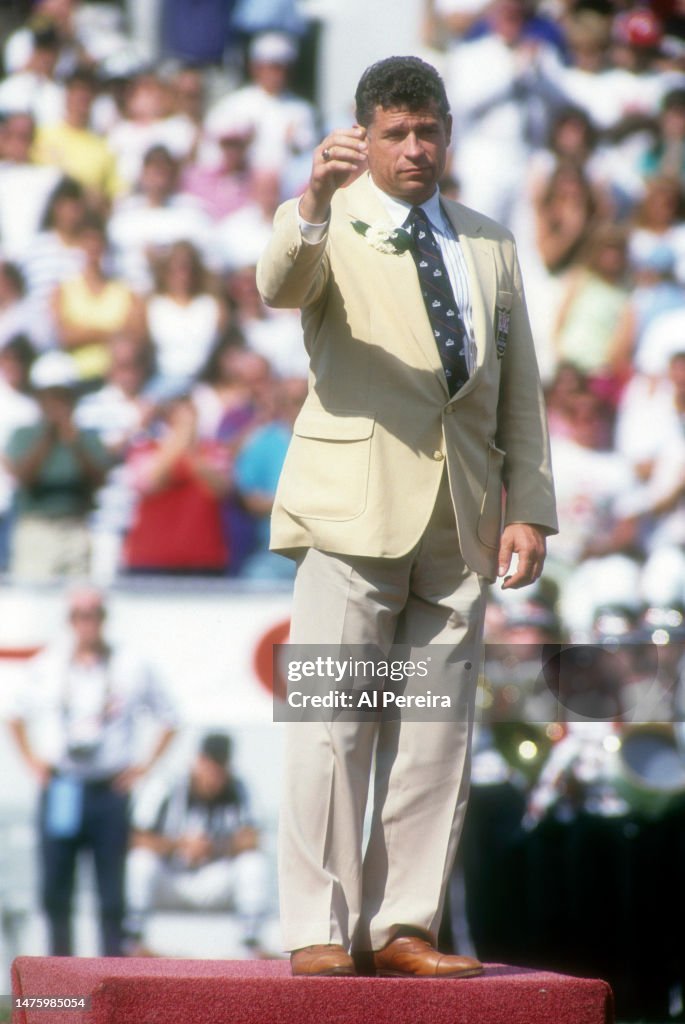 John Riggins Is Inducted To The Pro Football Hall Of Fame