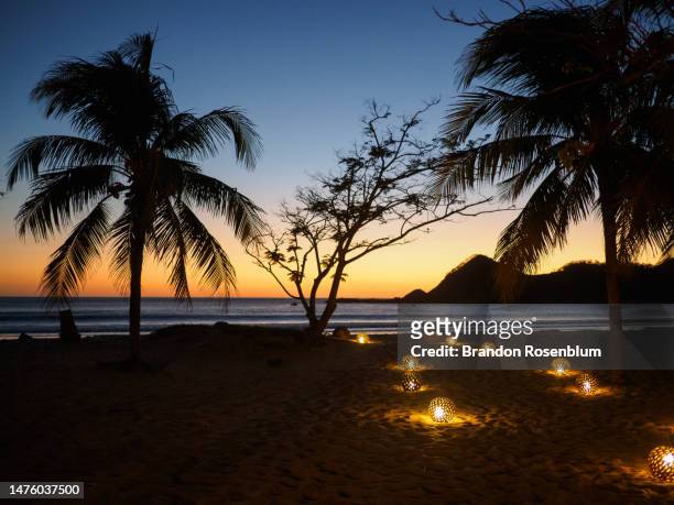 playa ocotal in san juan del sur, nicaragua - san juan del sur fotografías e imágenes de stock