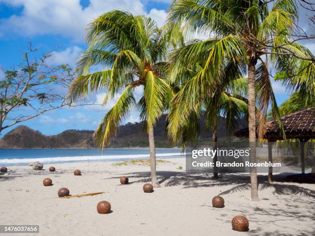 playa ocotal in san juan del sur, nicaragua - san juan del sur stock pictures, royalty-free photos & images