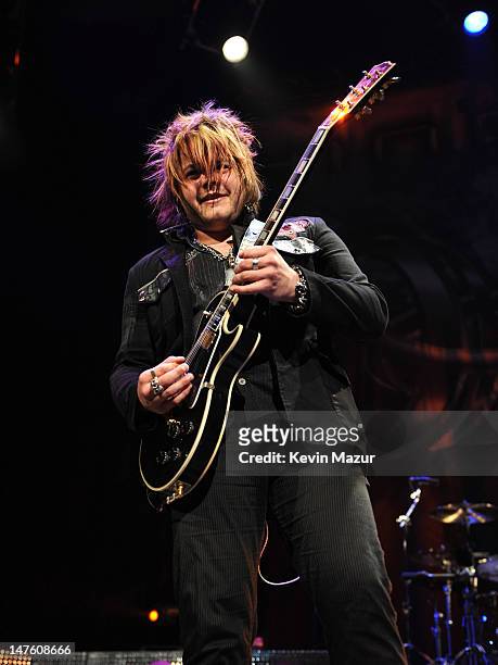 Joe Garvey of Hinder perform at Madison Square Garden on March 16, 2009 in New York City.