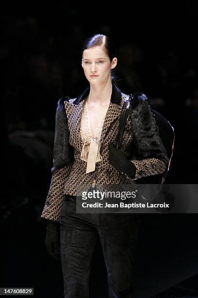 Model wearing Valentino Ready to Wear Fall/Winter 2005