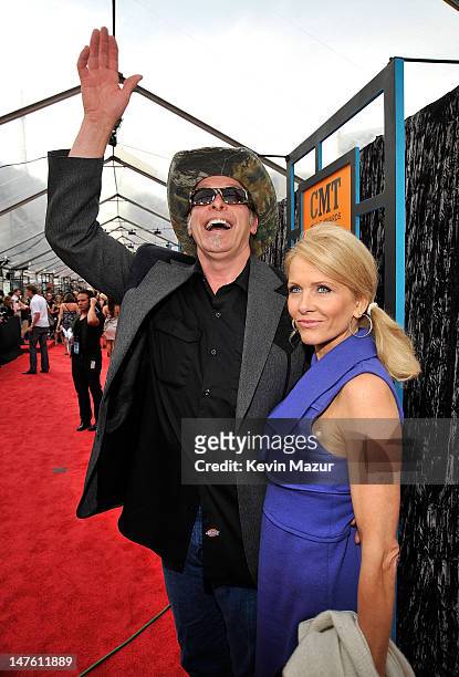 Singer Ted Nugent and his wife Shemane attend the 2009 CMT Music Awards at the Sommet Center on June 16, 2009 in Nashville, Tennessee.