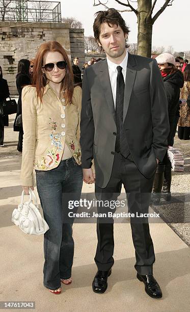 Julianne Moore and Bart Freundlich during Paris Fashion Week - Ready to Wear - Fall/Winter 2005 - Dior - Front Row and Arrivals in Paris, France.