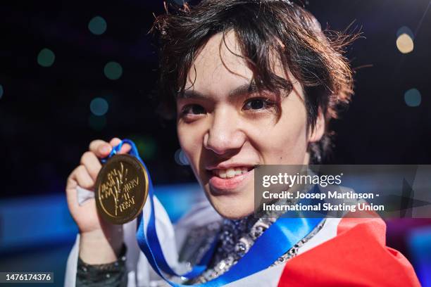 Shoma Uno of Japan poses with the gold medal in the Men's medal ceremony during the ISU World Figure Skating Championships at Saitama Super Arena on...