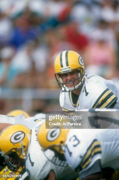 Quarterback Ken O'Brien of the Green Bay Packers calls a play in the Pro Football Hall Of Fame Game between the Green Bay Packers vs the Los Angeles...