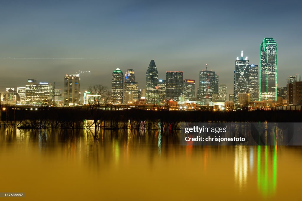 Dallas skyline at night