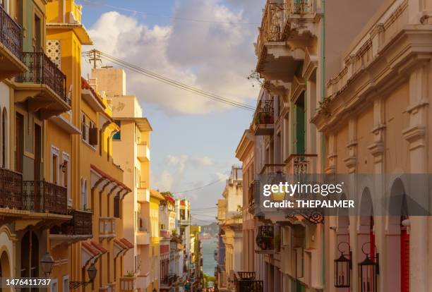 street of old san juan, puerto rico - san juan imagens e fotografias de stock