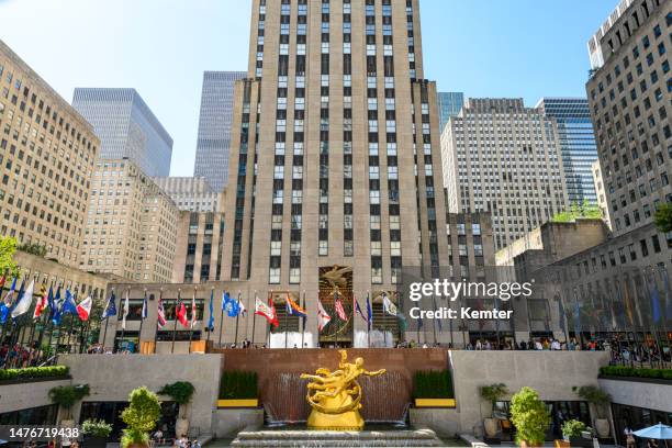 prometheus statue at the rockefeller center - rockefeller center view stock pictures, royalty-free photos & images